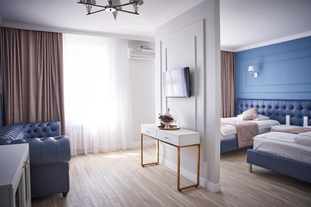 Rakhat Hotel Uralsk Eksteriør billede